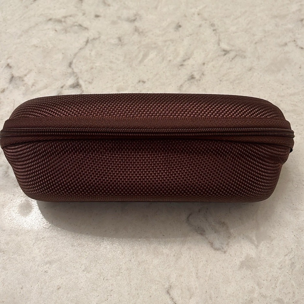 Sunglass case - Picture 2 of 5